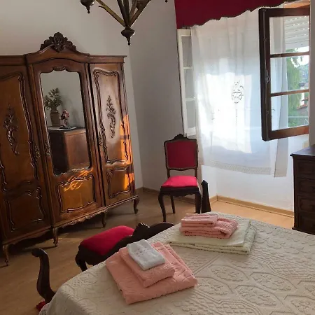 My Mother's House Πανσιόν Belmonte (Castelo Branco)
